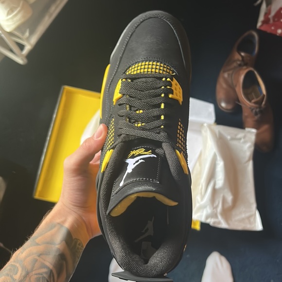 Air Jordan 4 Retro “Thunder” Size 11 **BRAND NEW - Picture 7 of 9